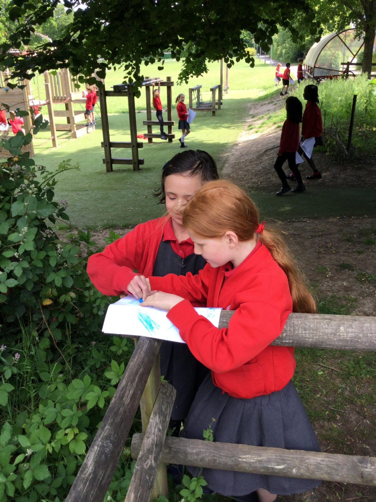 Merdon Merdon Junior School - Exploring Textures